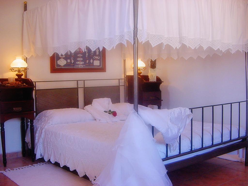 Porto Scoutari Romantic Hotel Skála Extérieur photo